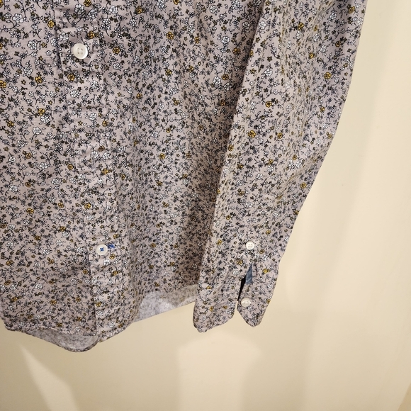 GAP Men's Floral Long Sleeves cotton Button Down Shirt size S - Picture 6 of 13